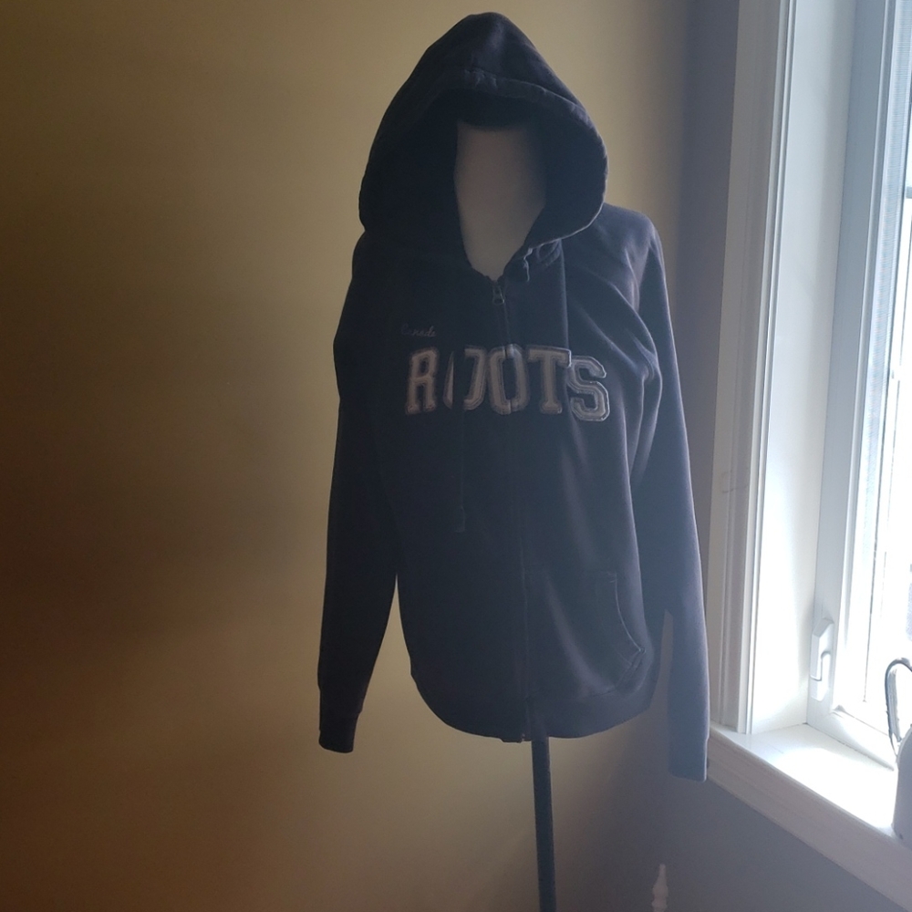 Black sweater roots